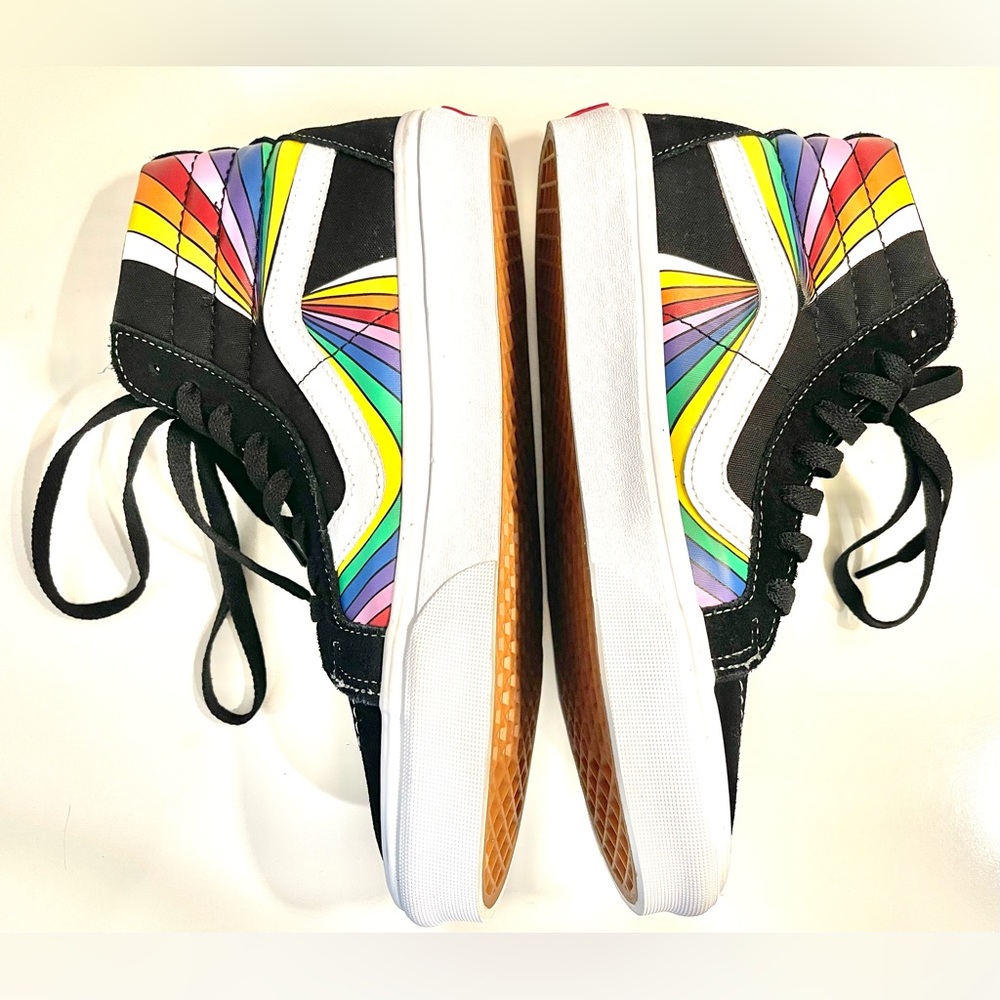 Vans Colorful High-Top Skate Sneakers - Picture 4 of 15